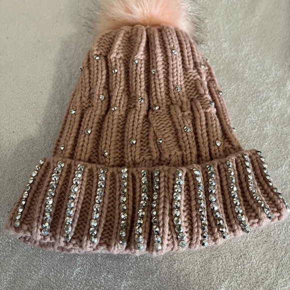 Bling Studded Winter Hat - Picture 4 of 7
